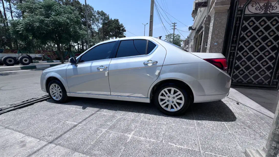 دنا پلاس تیپ ۲ سانروف ۴ ایربگ - 1399