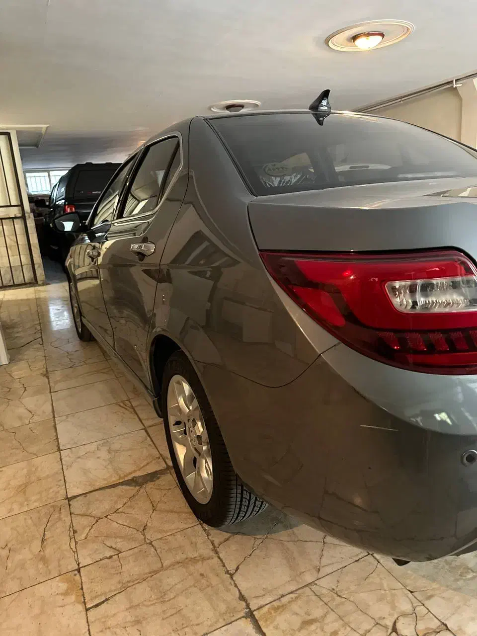 دنا پلاس توربو اتوماتیک - 1401