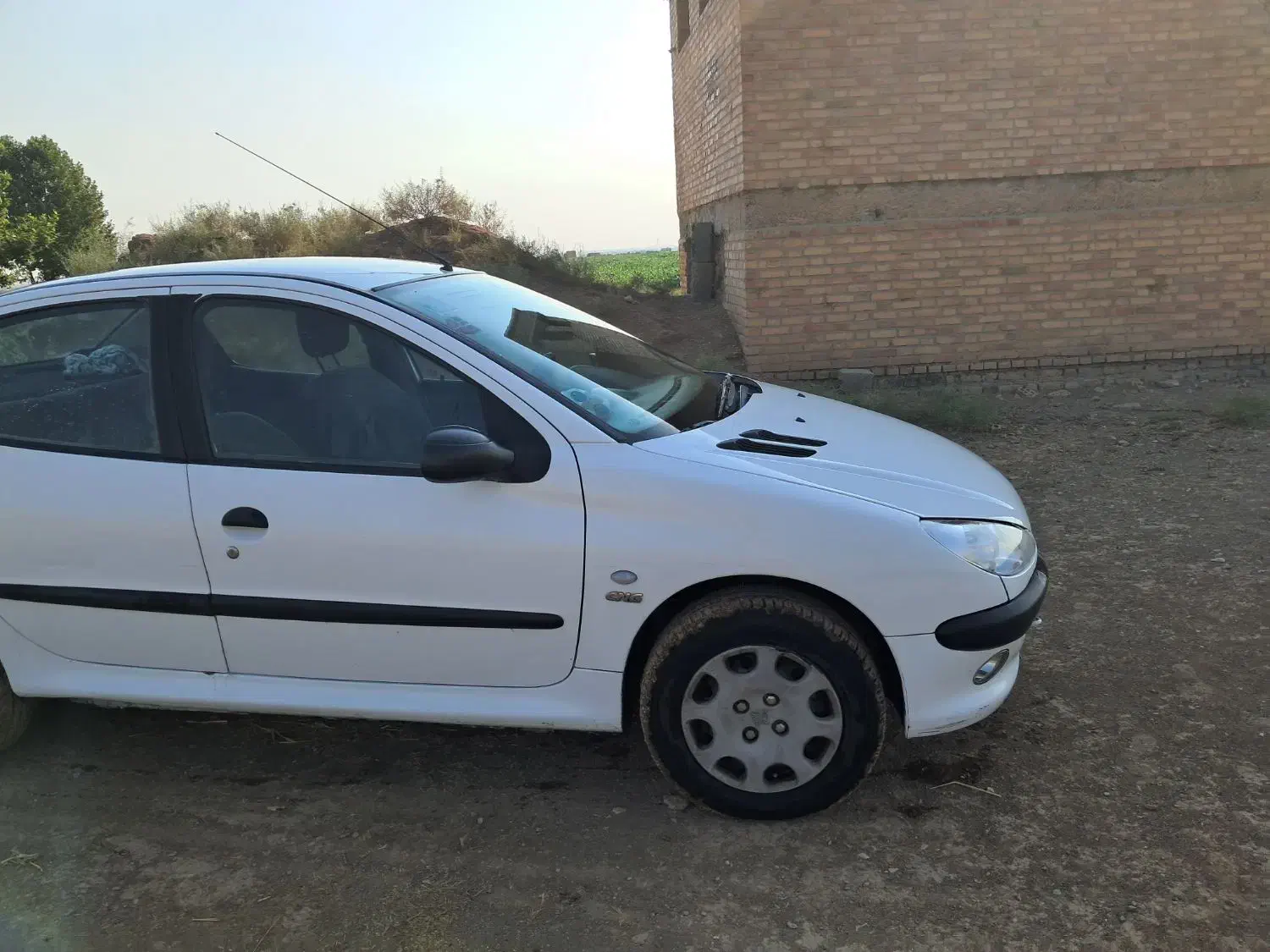 پژو ۲۰۶ صندوق دار v2 - 1390