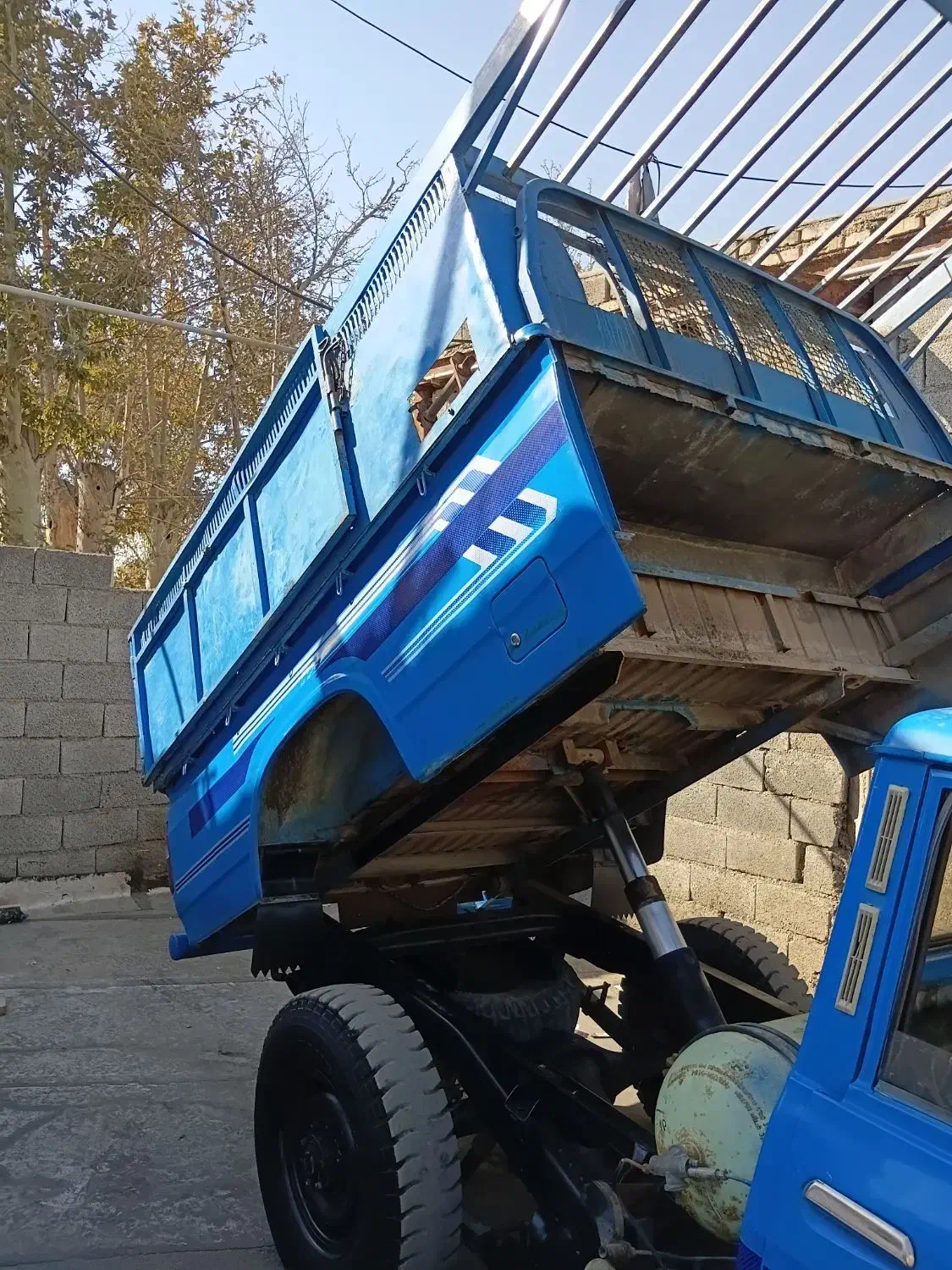 زامیاد وانت نیسانZ24 دوگانه سوز - 1381