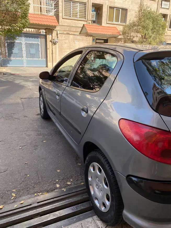 پژو 206 تیپ 5 - 1396