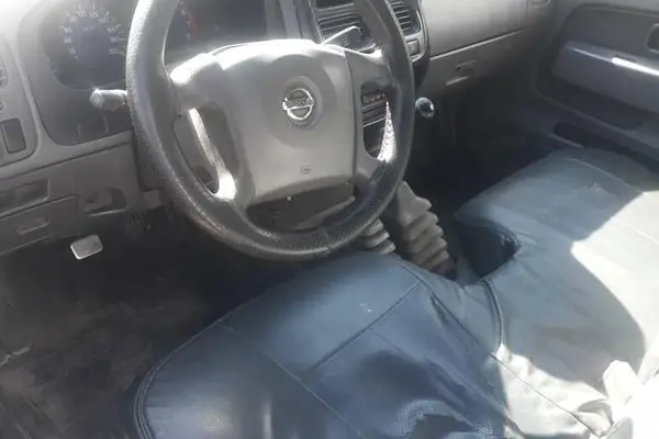 نیسان پیکاپ دو کابین دنده ای - 1386