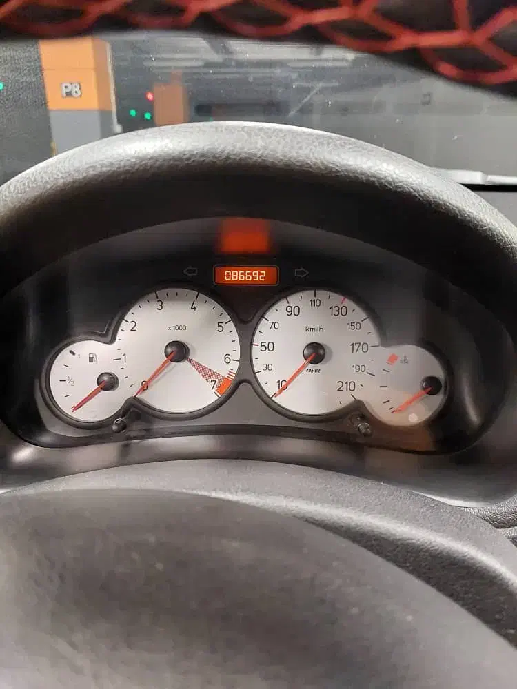 پژو 206 تیپ 5 - 1396