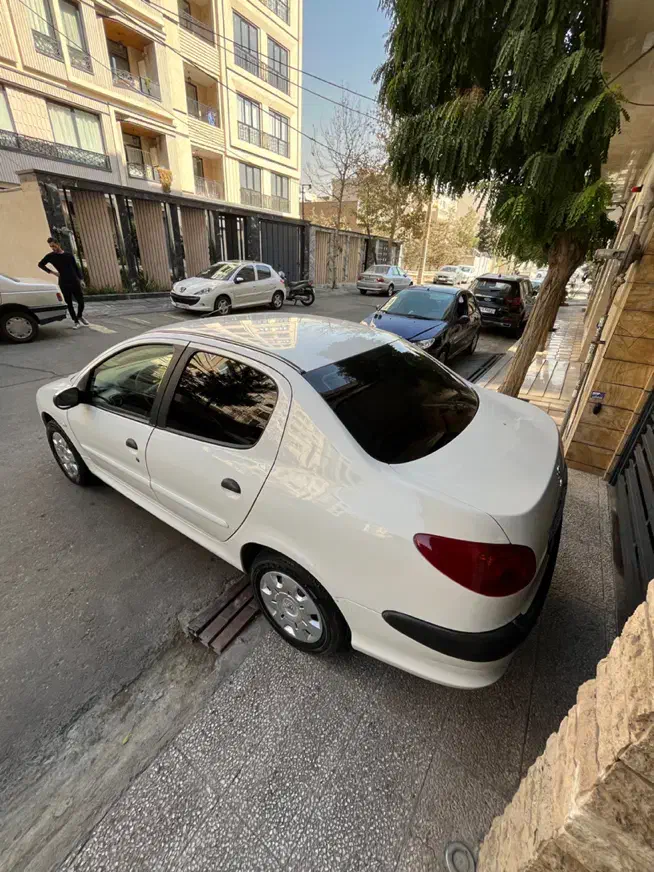 پژو ۲۰۶ صندوق دار v20 - 1388