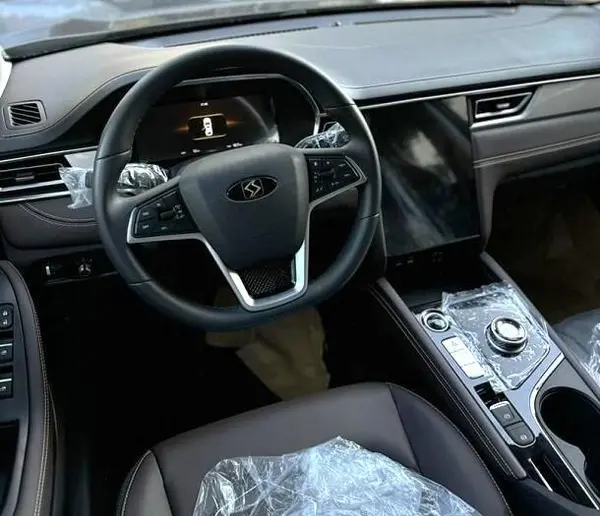 کی ام سی EJ7 پلاس - 2024