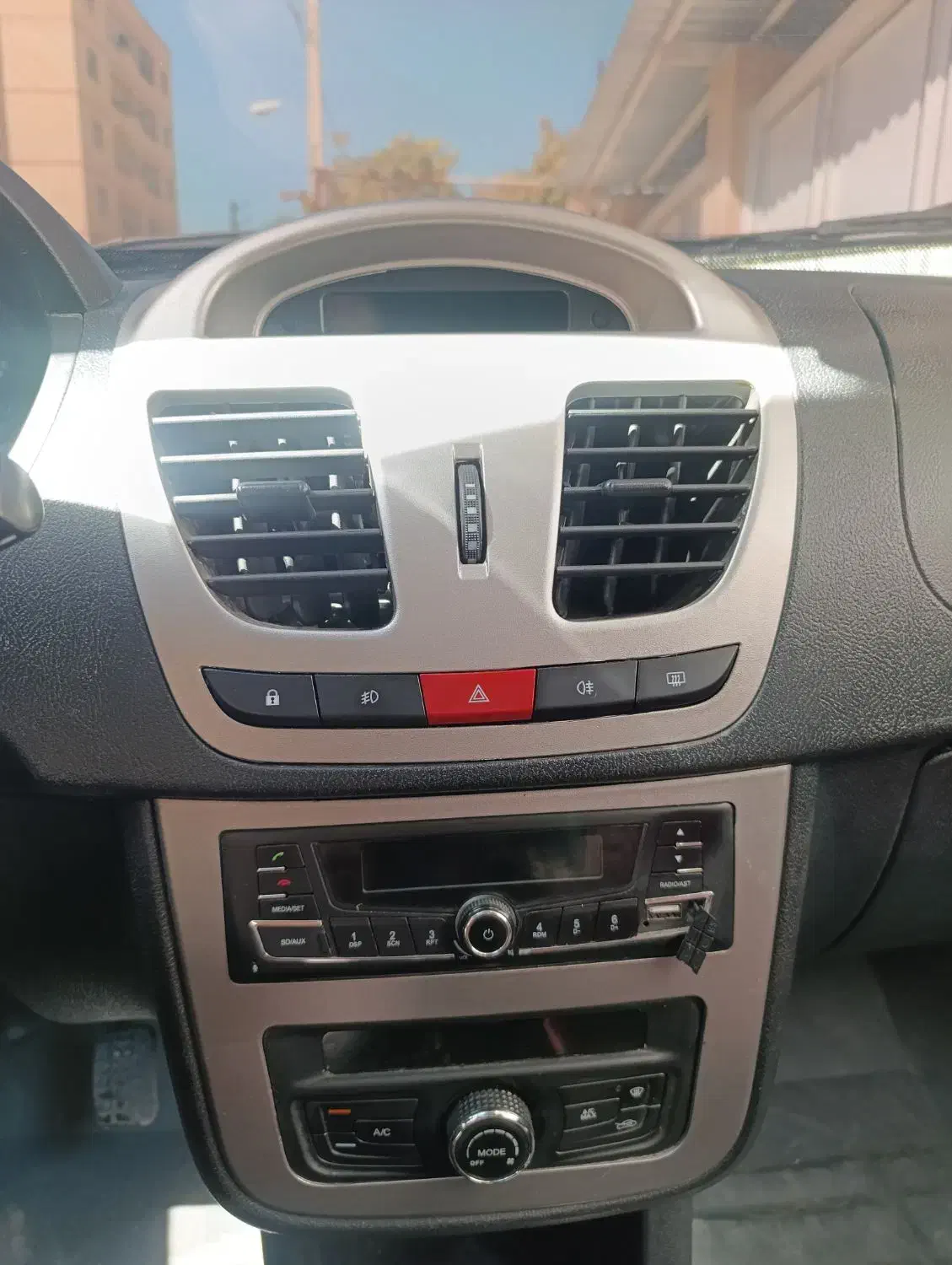 کوییک معمولی دنده‌ای - 1401