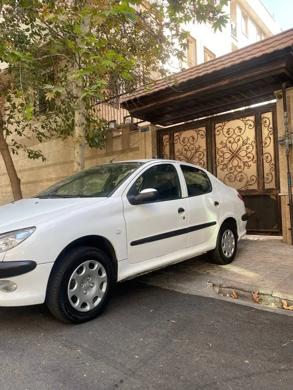 پژو ۲۰۶ صندوق دار v8 - 1392