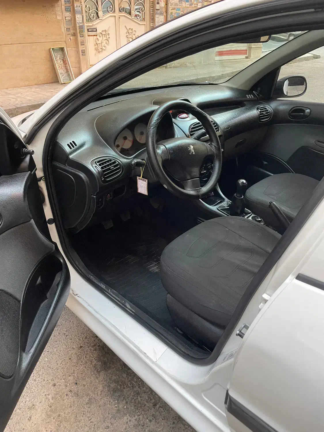 پژو 206 تیپ 2 - 1398