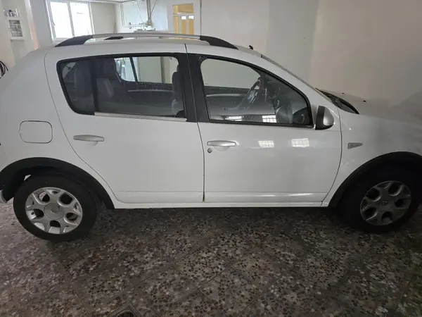 رنو ساندرو اتوماتیک - 1396