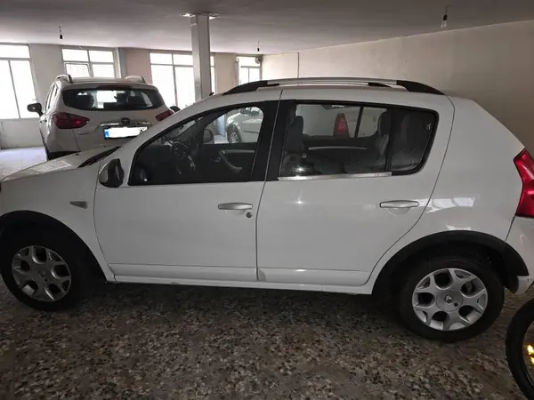 رنو ساندرو اتوماتیک - 1396