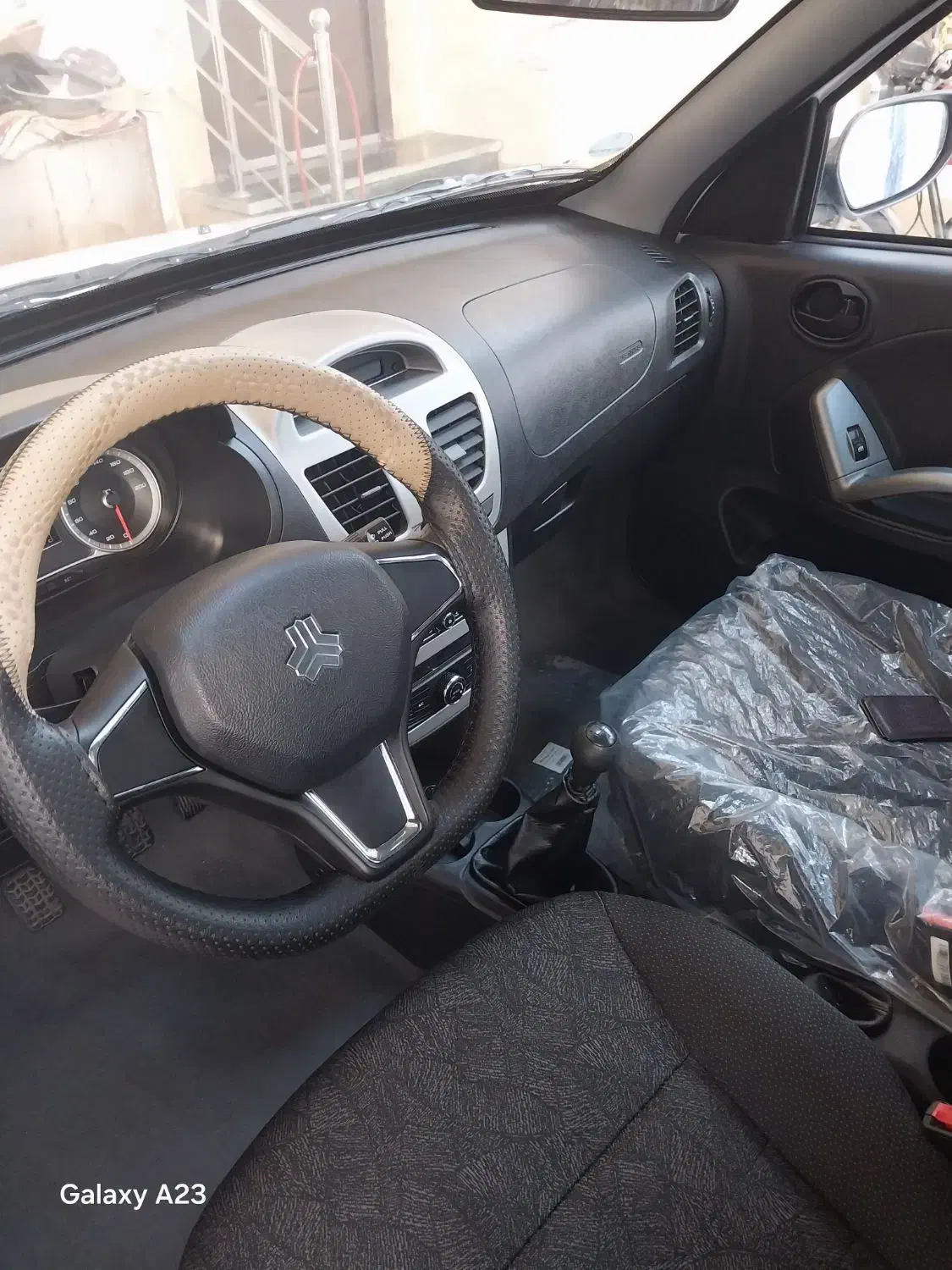 کوییک R دنده‌ای - 1404