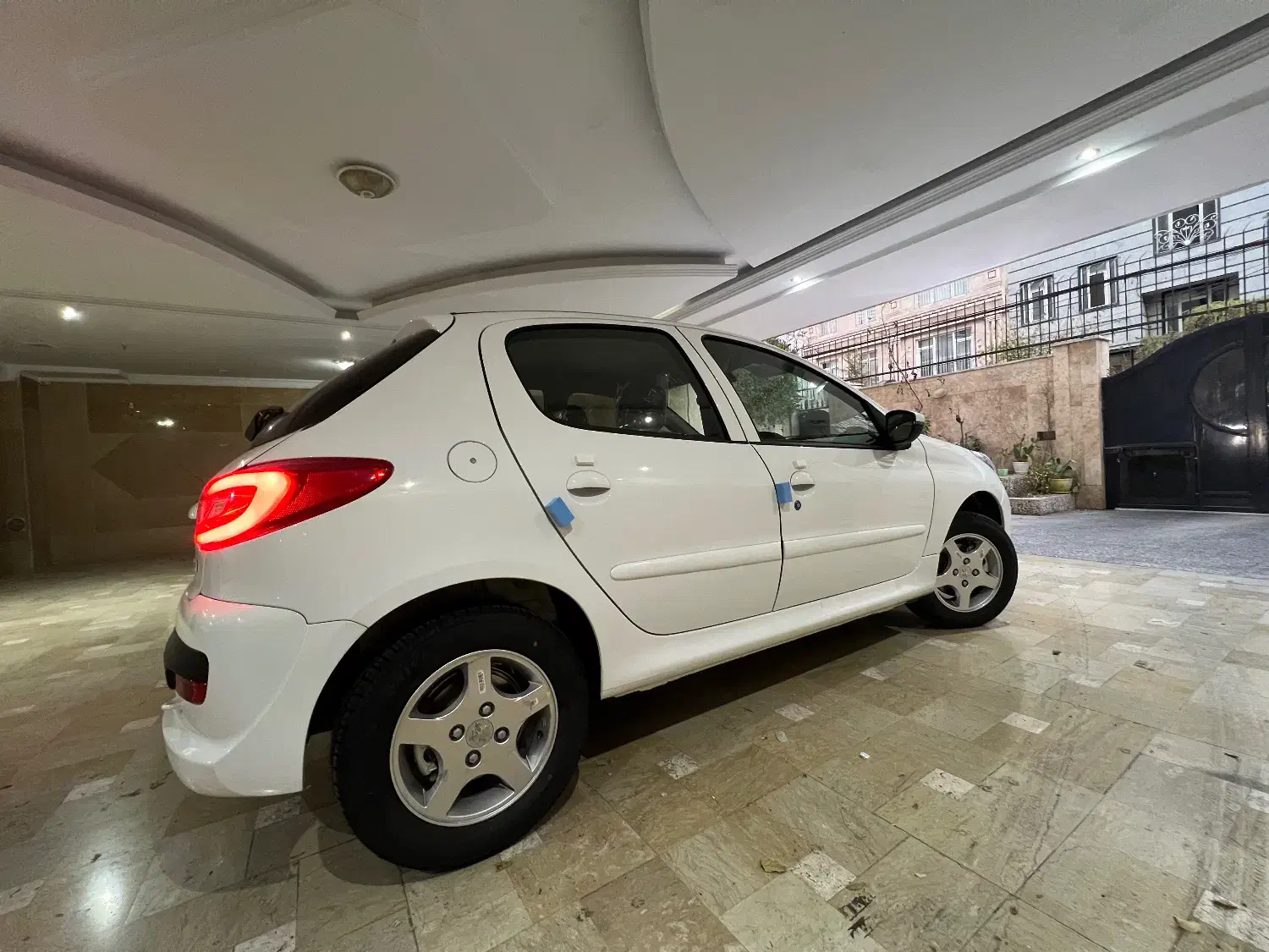 پژو 207 اتوماتیک TU5P - 1404