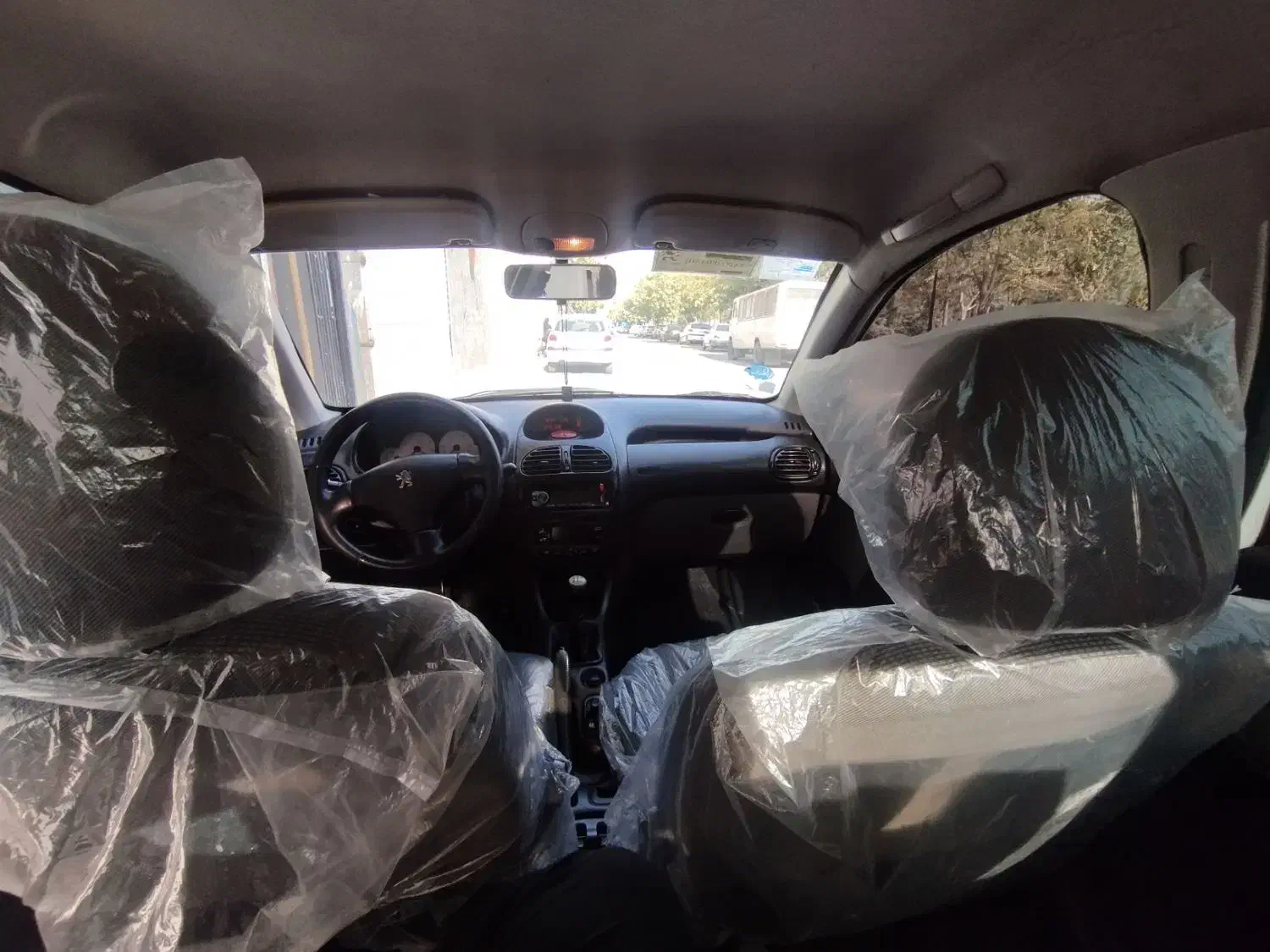 پژو ۲۰۶ صندوق دار v8 - 1393