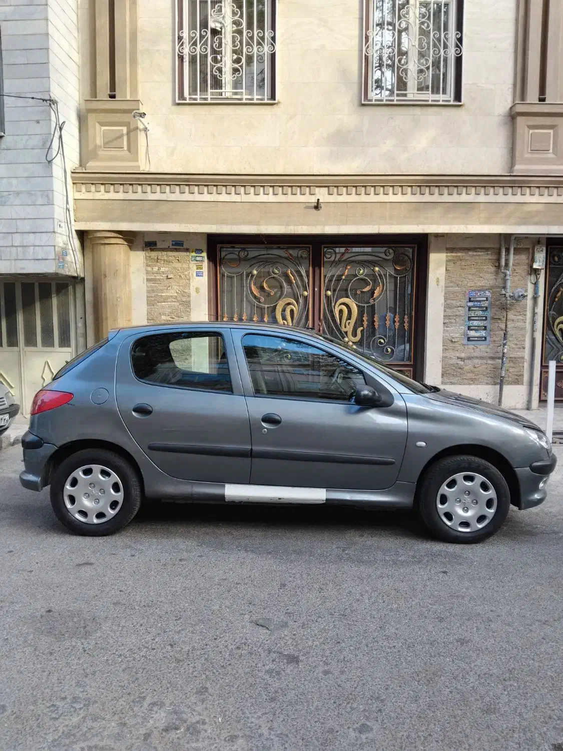 پژو 206 تیپ 2 - 1390