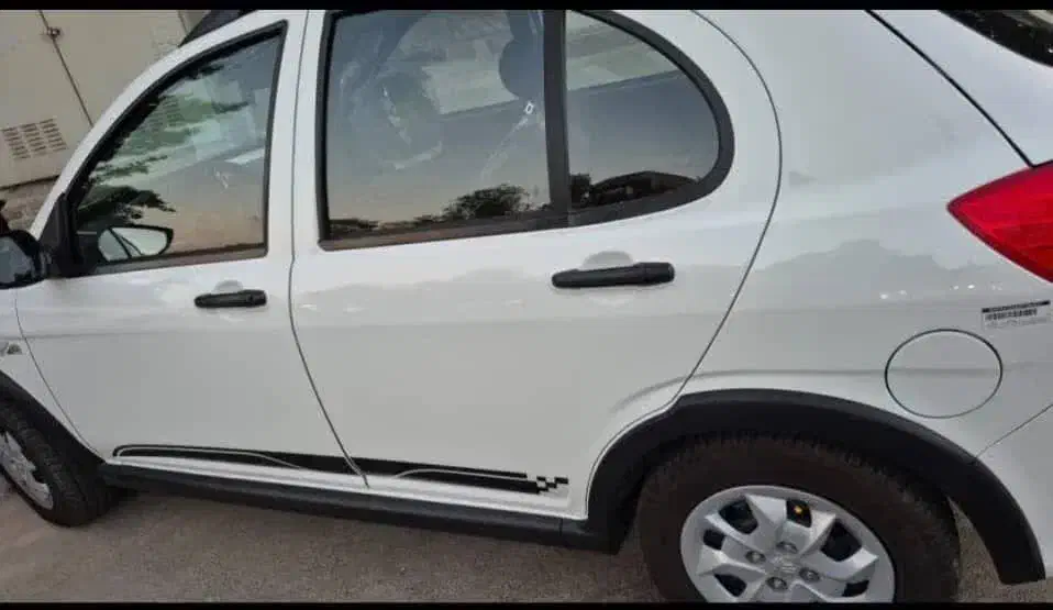 خودرو کوییک، R آگهی ann_20908751