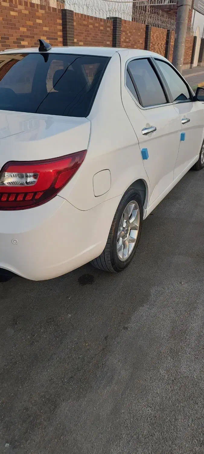 دنا پلاس توربو 6 دنده - 1402