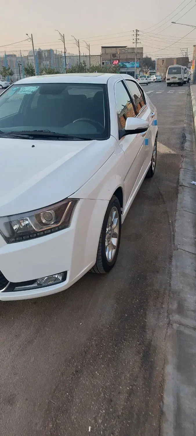 دنا پلاس توربو 6 دنده - 1402