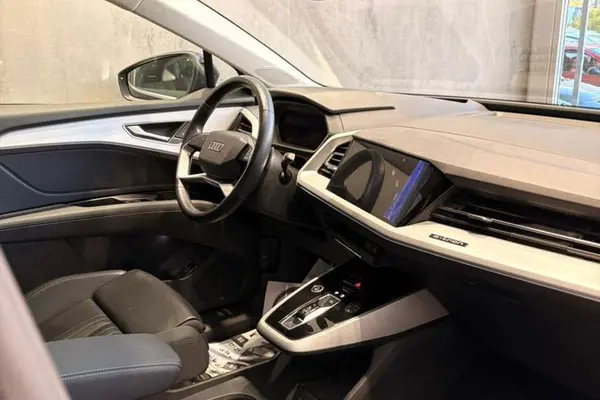 آئودی الکتریکی Q5 ۴۰ - 2024