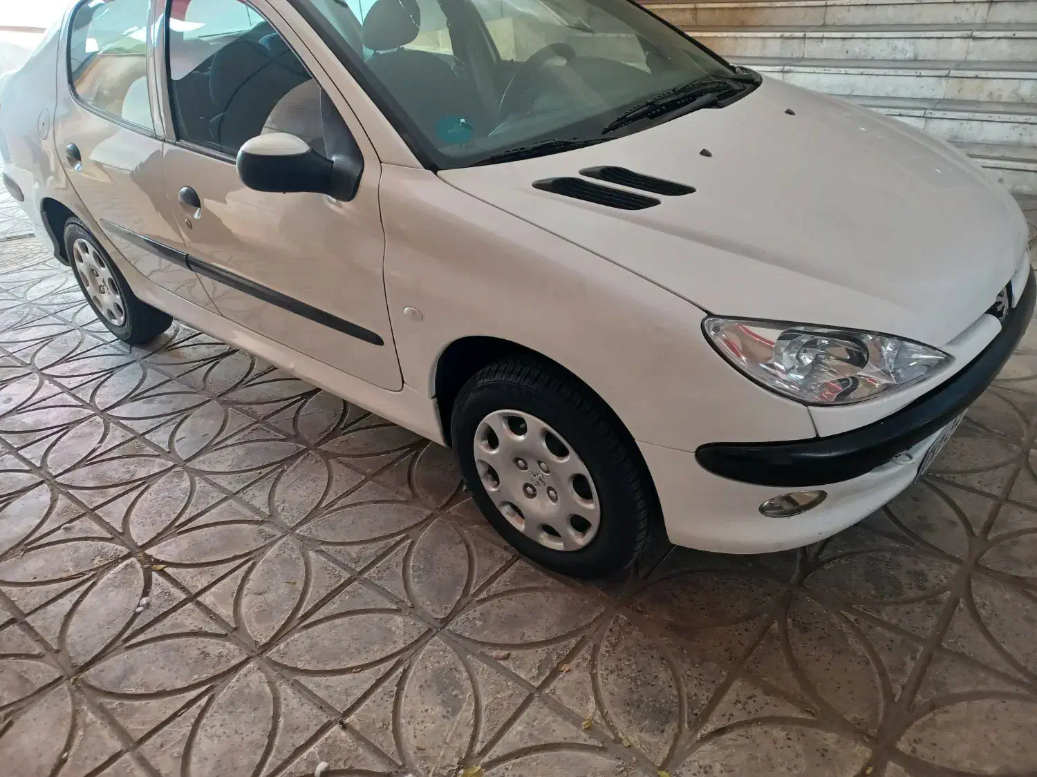 پژو ۲۰۶ صندوق دار v8 - 1392