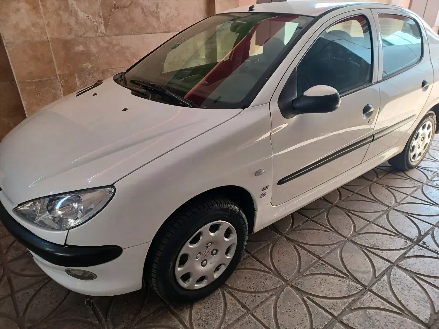 پژو ۲۰۶ صندوق دار v8 - 1392