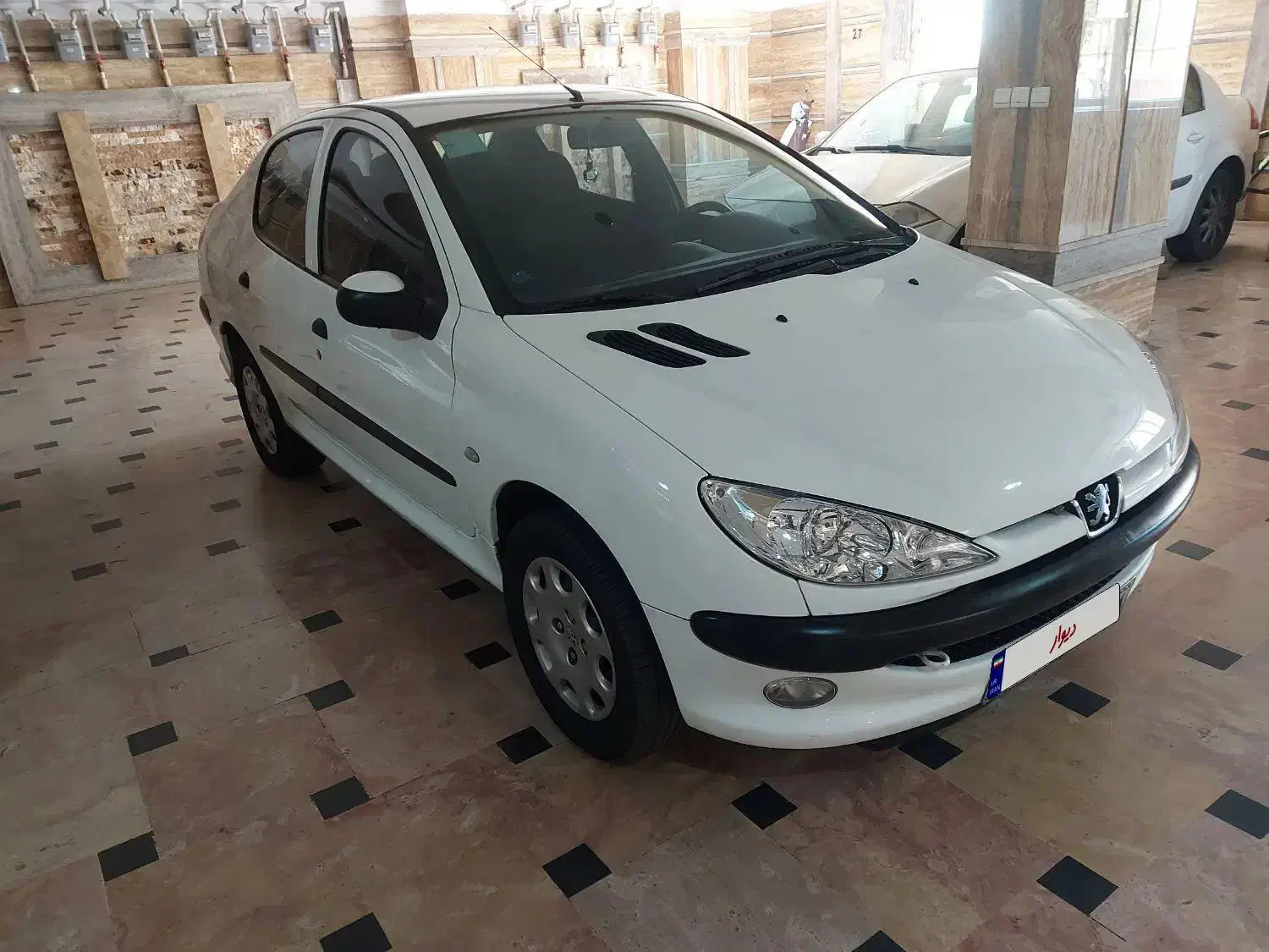 پژو ۲۰۶ صندوق دار v8 - 1397