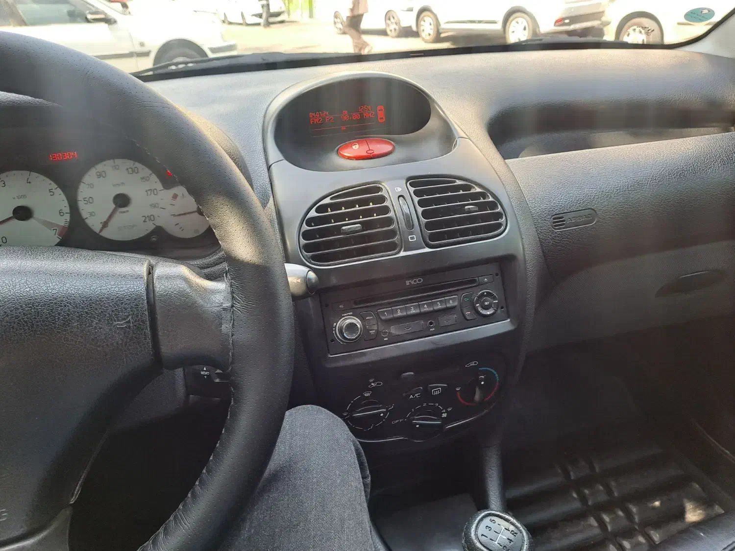 پژو 206 تیپ 2 - 1396