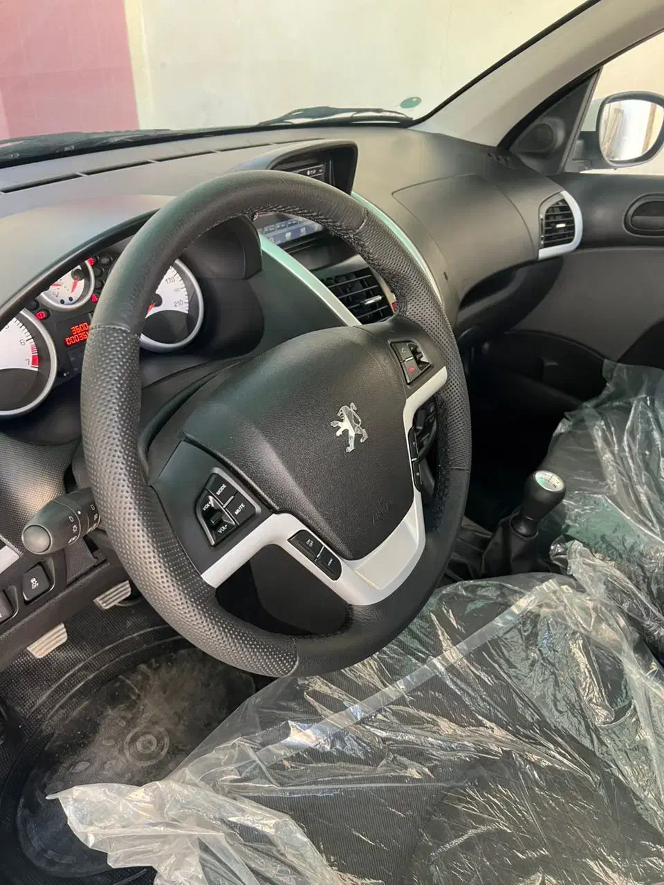 پژو 207 پانوراما اتوماتیک TU5P - 1404