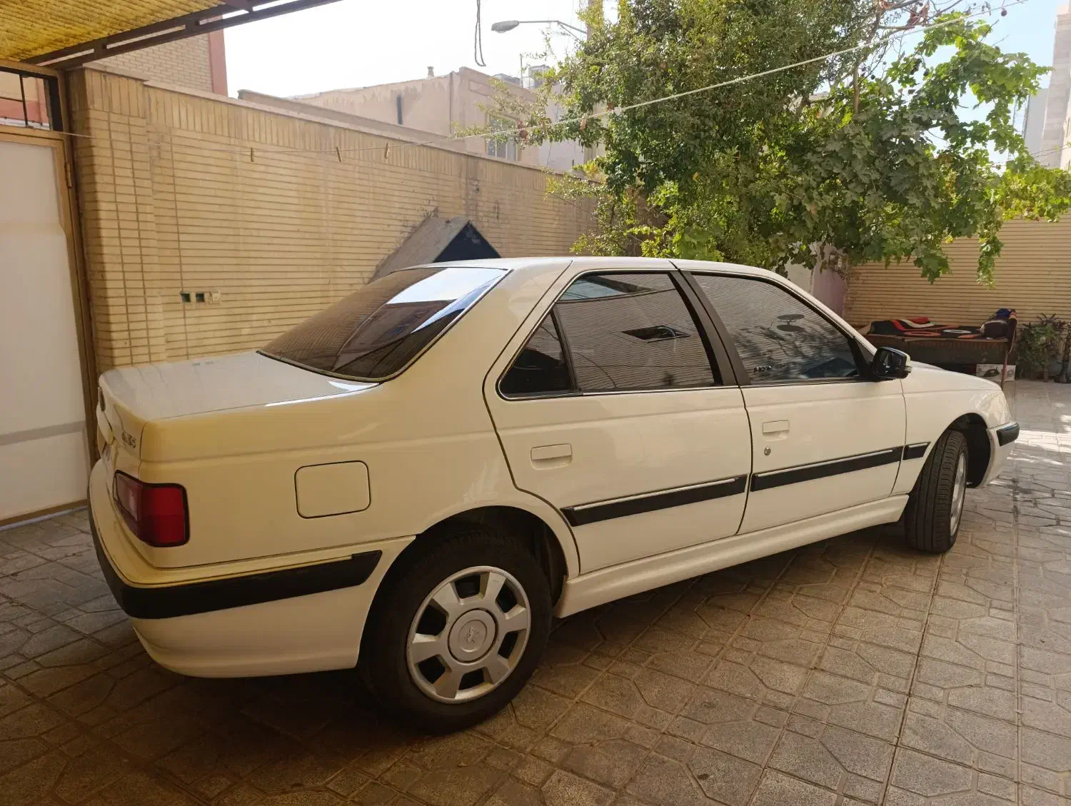 پژو پارس XU7P - 1402