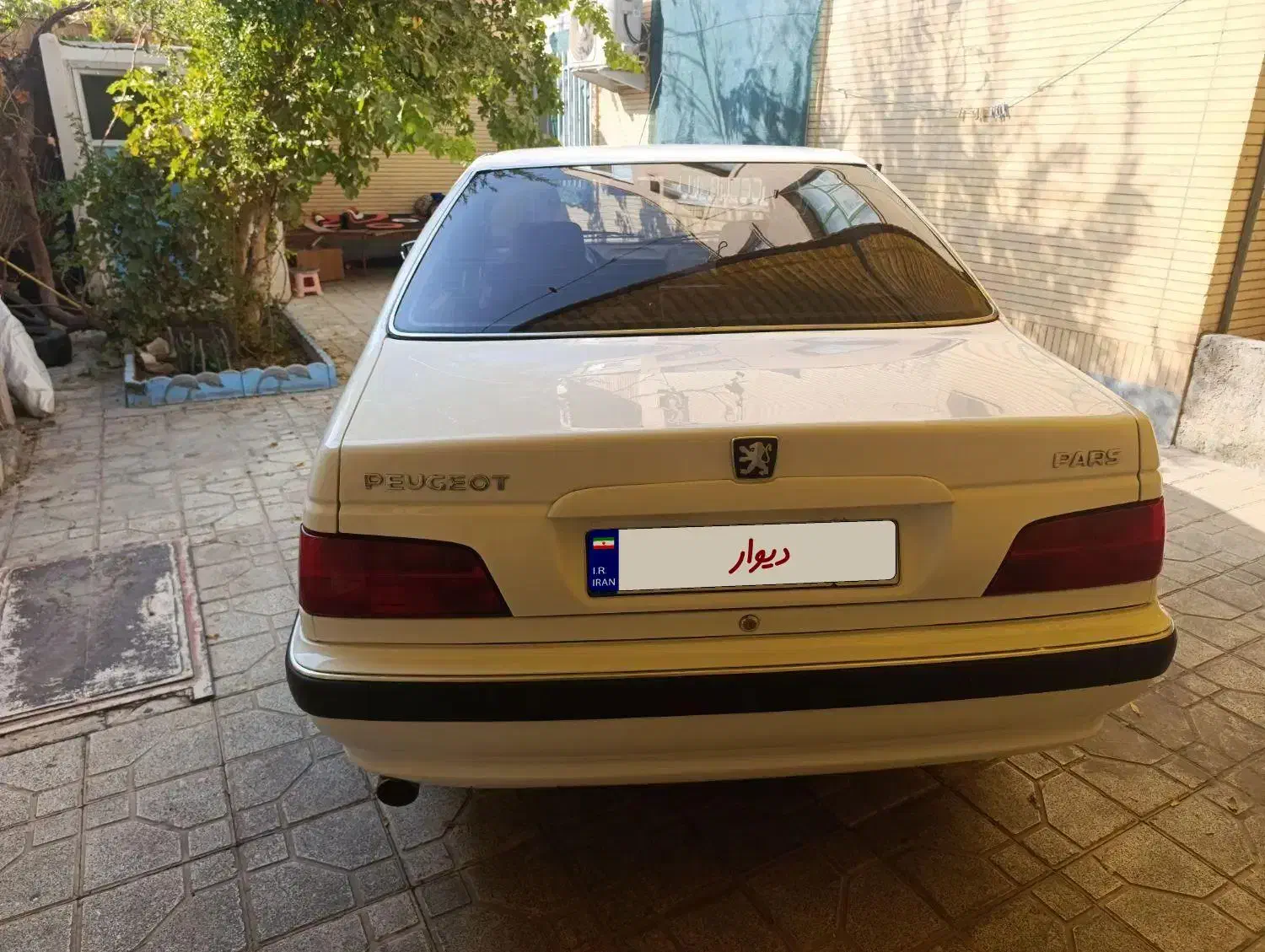 پژو پارس XU7P - 1402