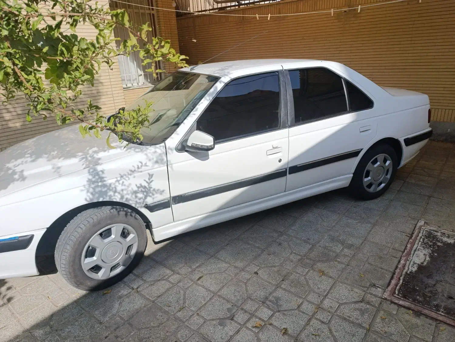 پژو پارس XU7P - 1402