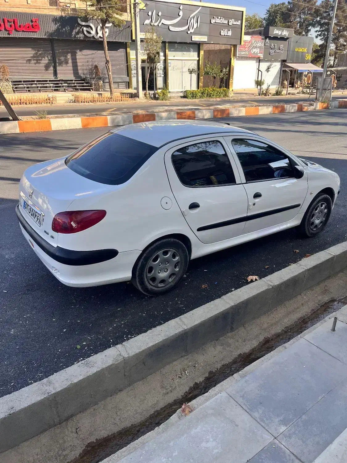 پژو ۲۰۶ صندوق دار v20 - 1390