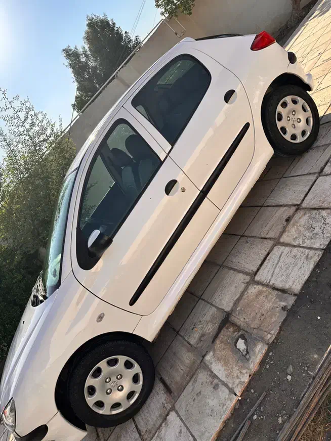 پژو 206 تیپ 2 - 1390