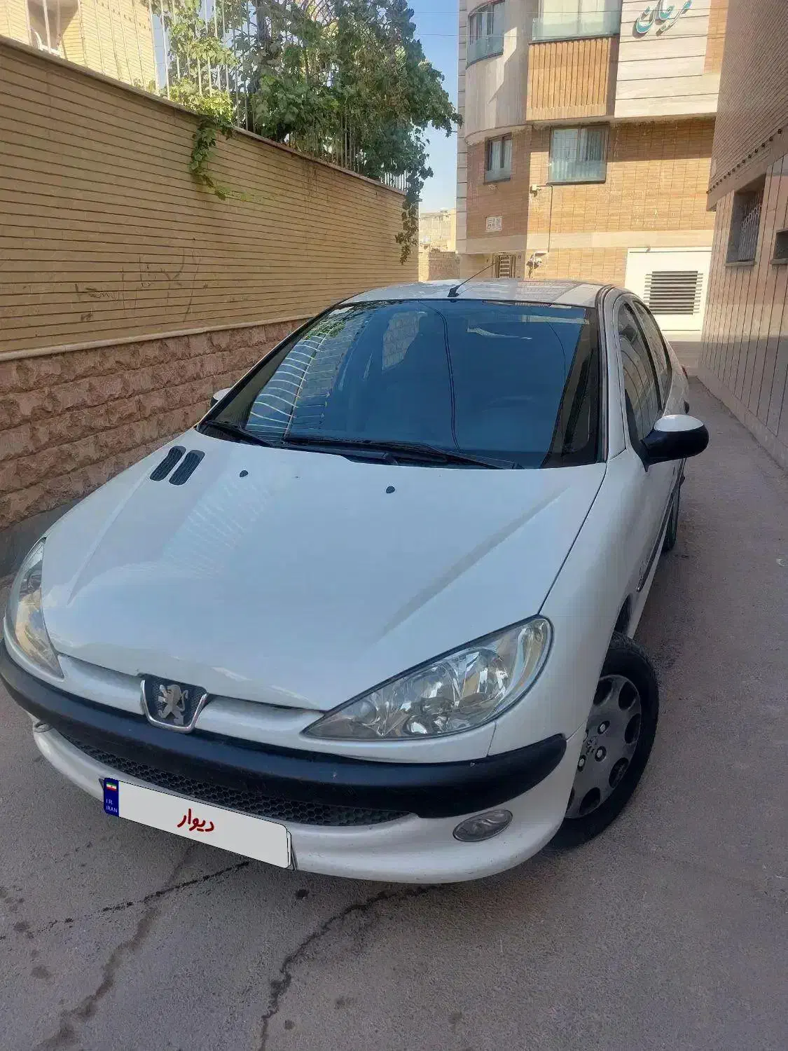 پژو ۲۰۶ صندوق دار v8 - 1389