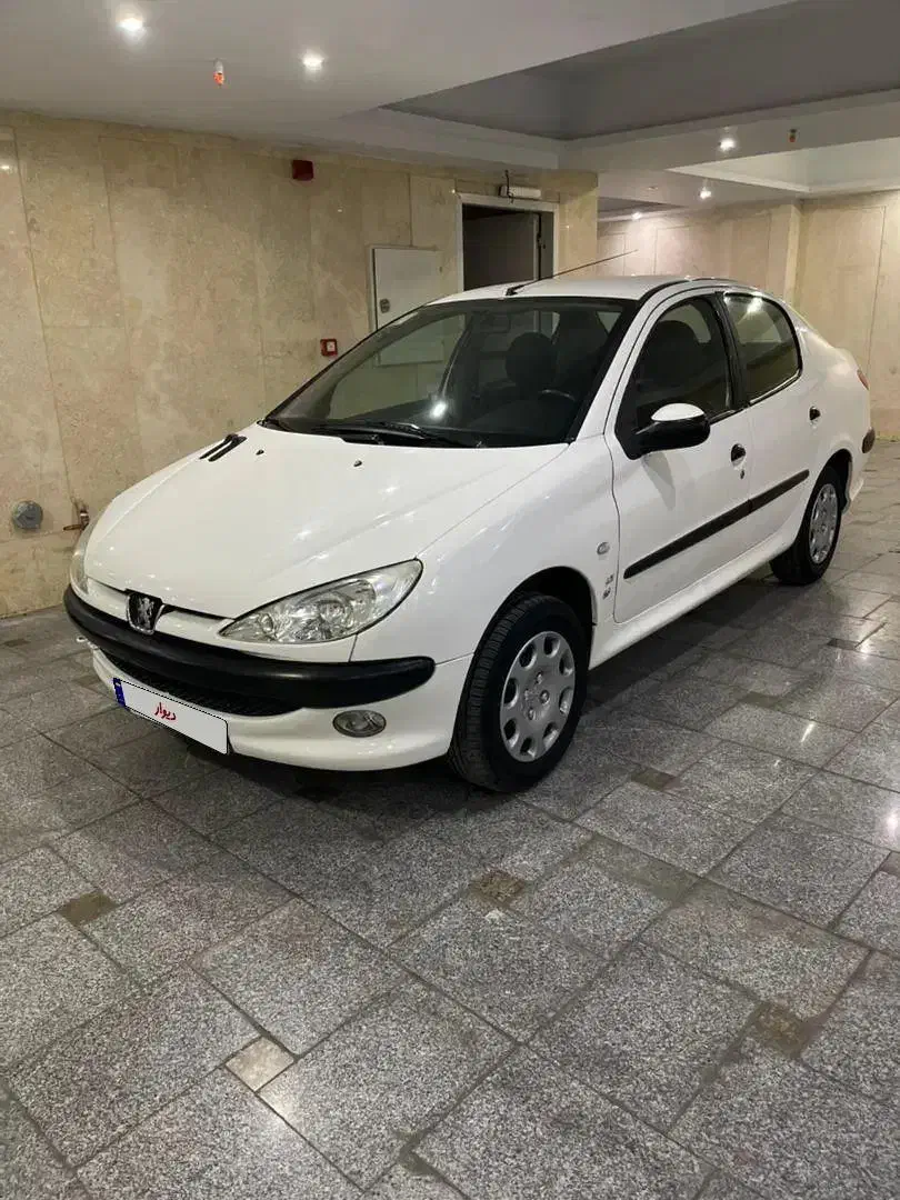 پژو ۲۰۶ صندوق دار v8 - 1391