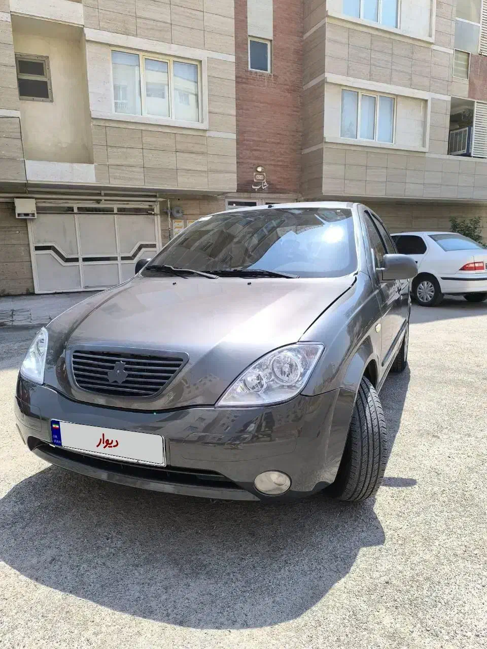 تیبا صندوق دار SX - 1390