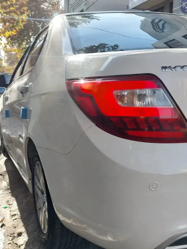 دنا پلاس تیپ ۲ سانروف ۴ ایربگ - 1399