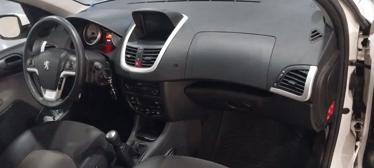 پژو 207 پانوراما دنده‌ای - 1403