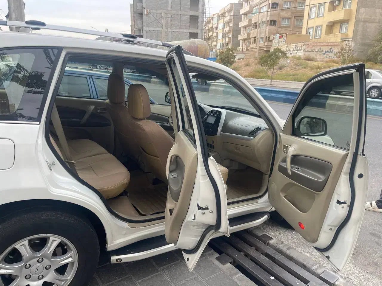 ام وی ام X33 دنده‌ای ساده - 1391