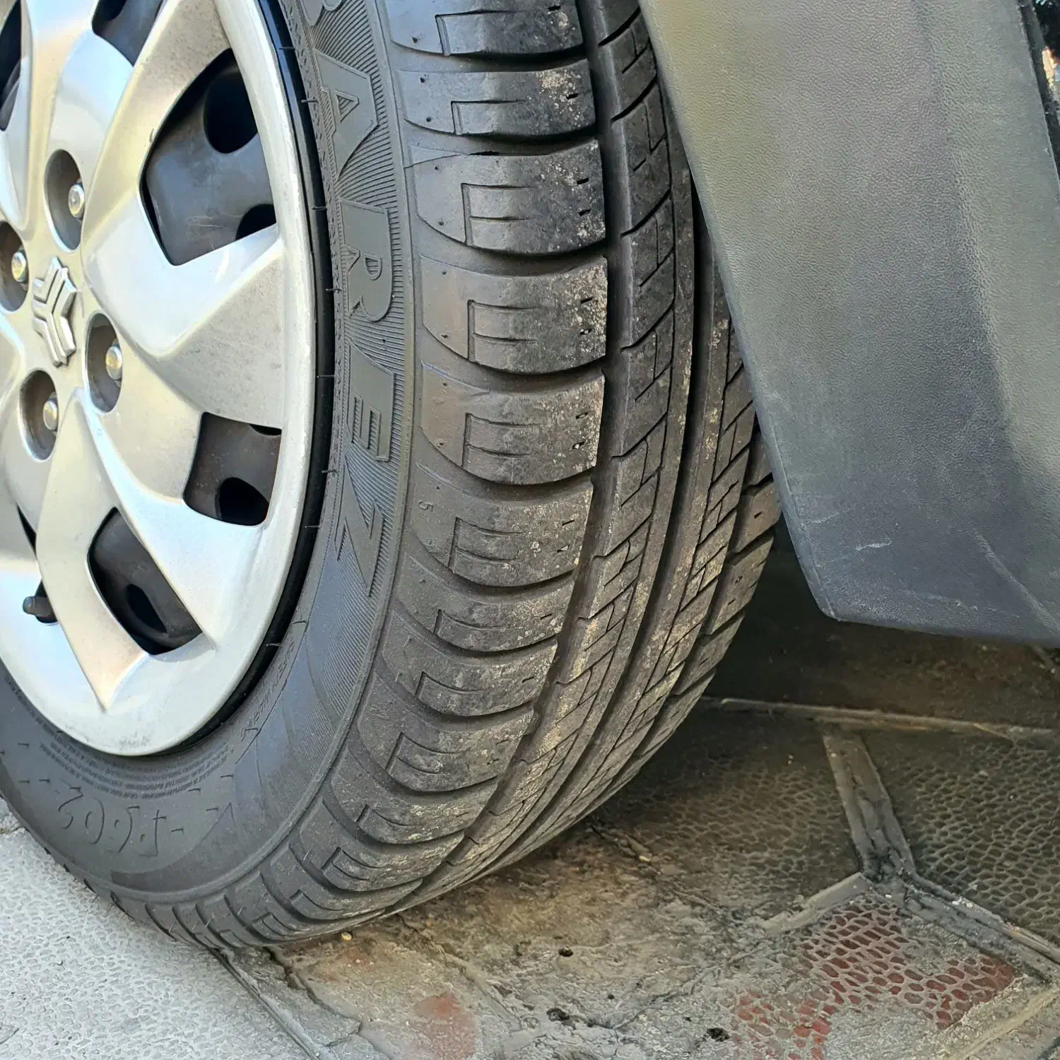 کوییک R دنده‌ای - 1402