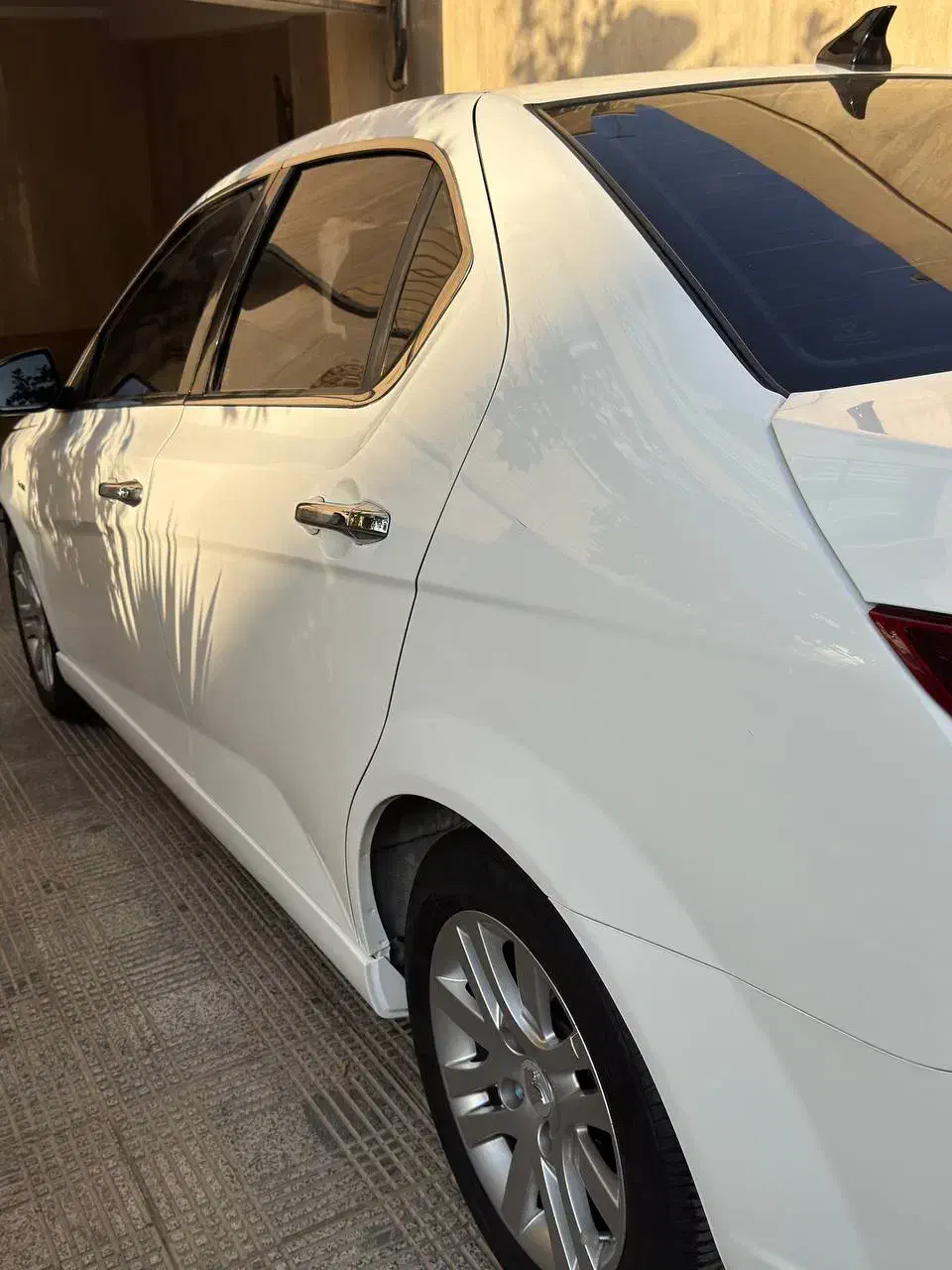 دنا پلاس تیپ ۲ سانروف ۴ ایربگ - 1399