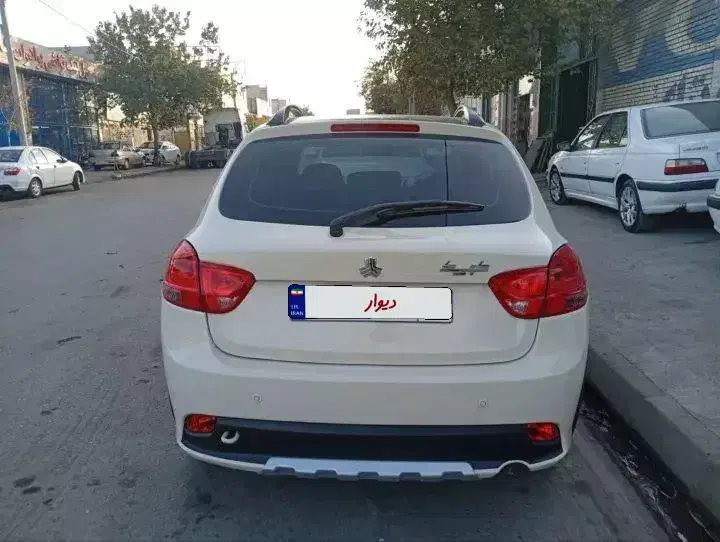 کوییک R دنده‌ای - 1402