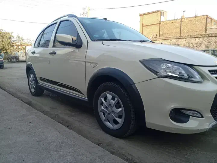 کوییک R دنده‌ای - 1402