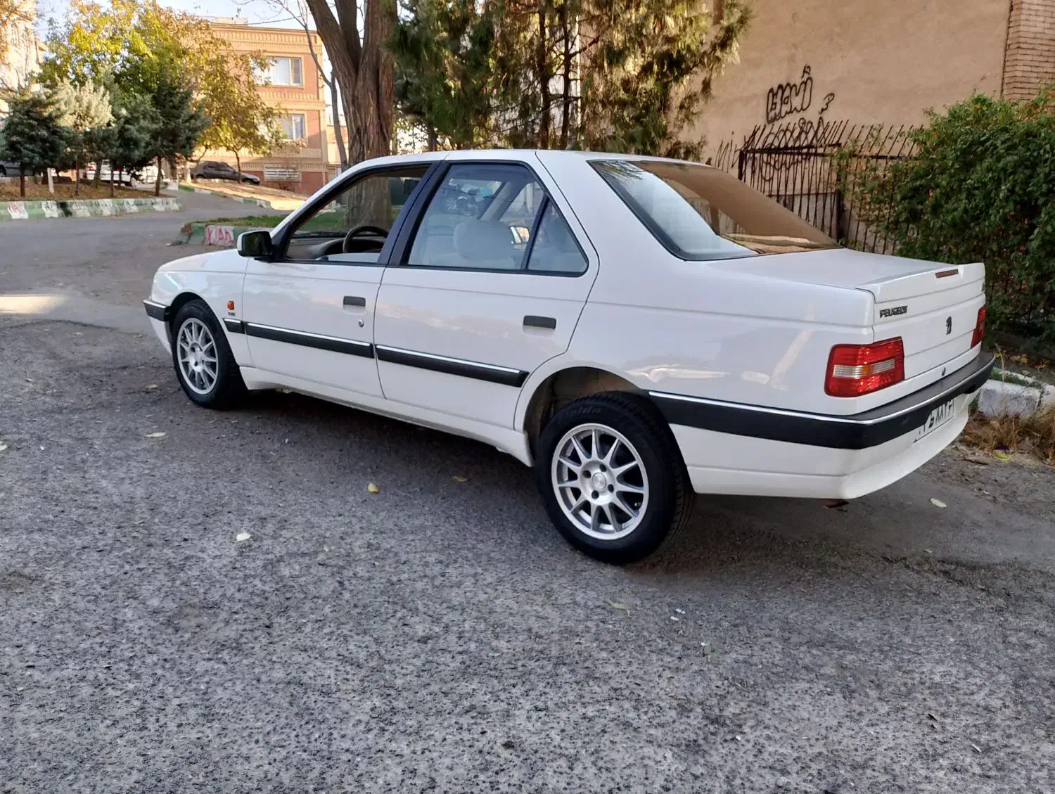 پژو 405 SLX بنزینی TU5 - 1391