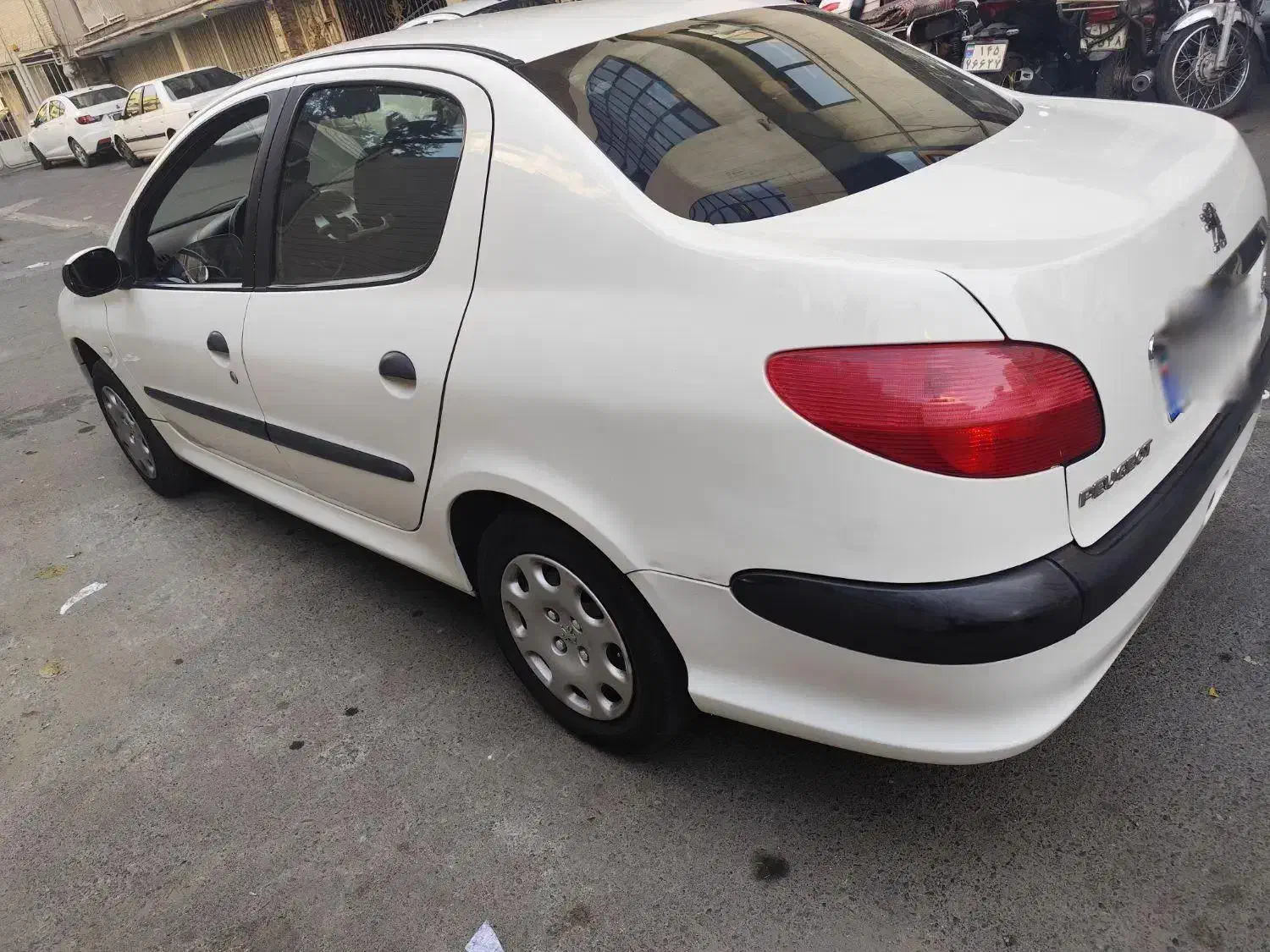 خودرو پژو، ۲۰۶ صندوق دار آگهی ann_20910625