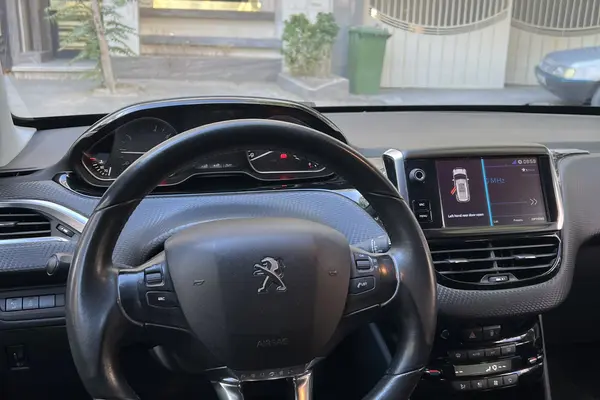 پژو 2008 اتوماتیک - 1397