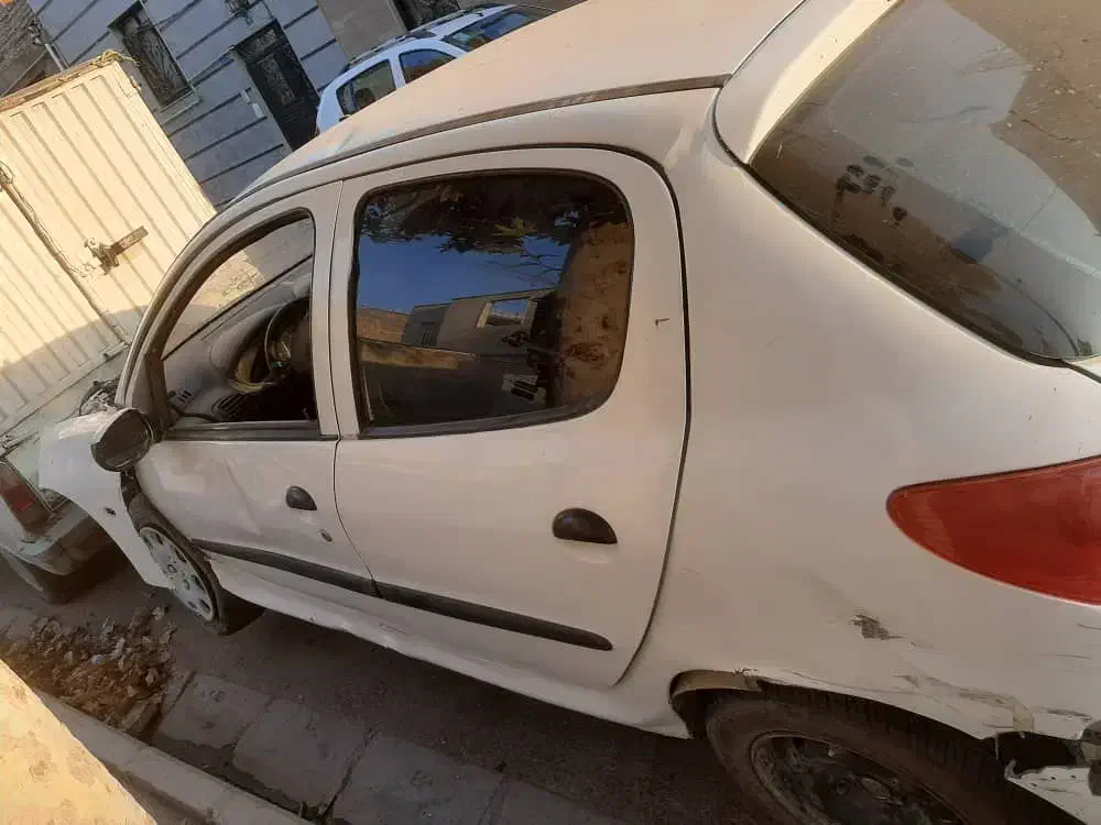 پژو 206 تیپ 3 - 1381