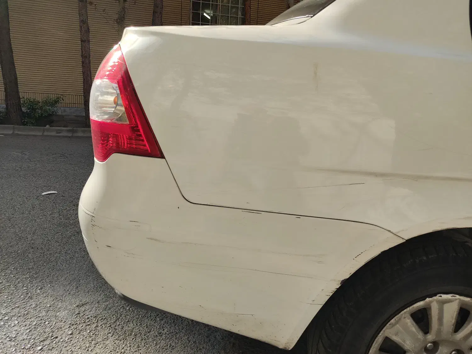 تیبا صندوق دار SX - 1392