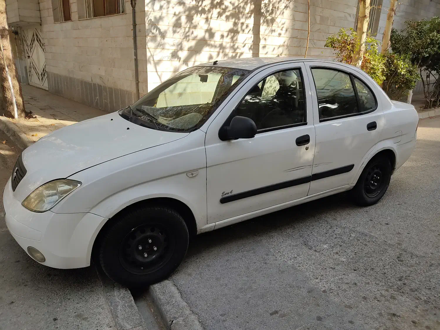 تیبا صندوق دار SX - 1392