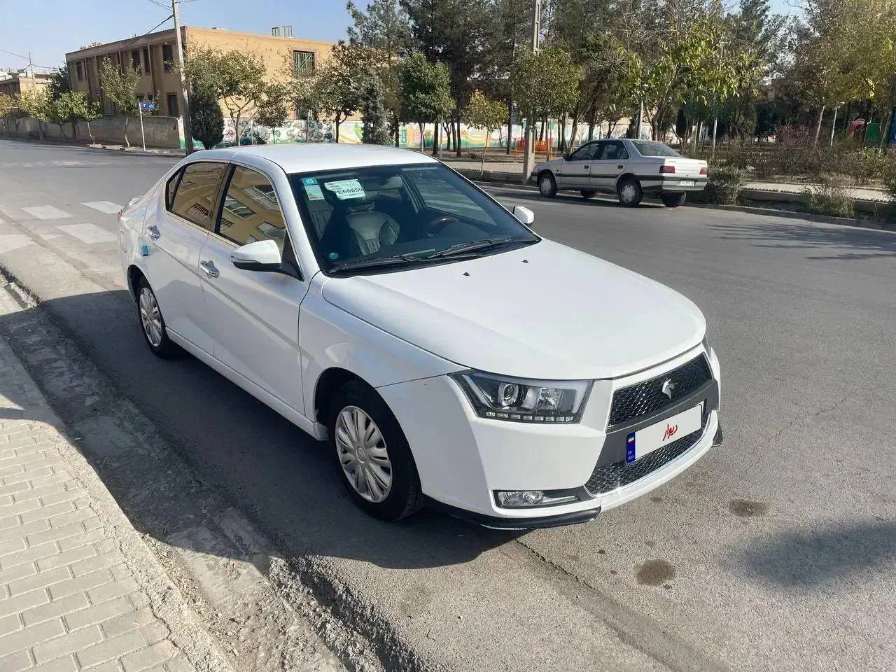 دنا پلاس ۵ دنده EF7 - 1402