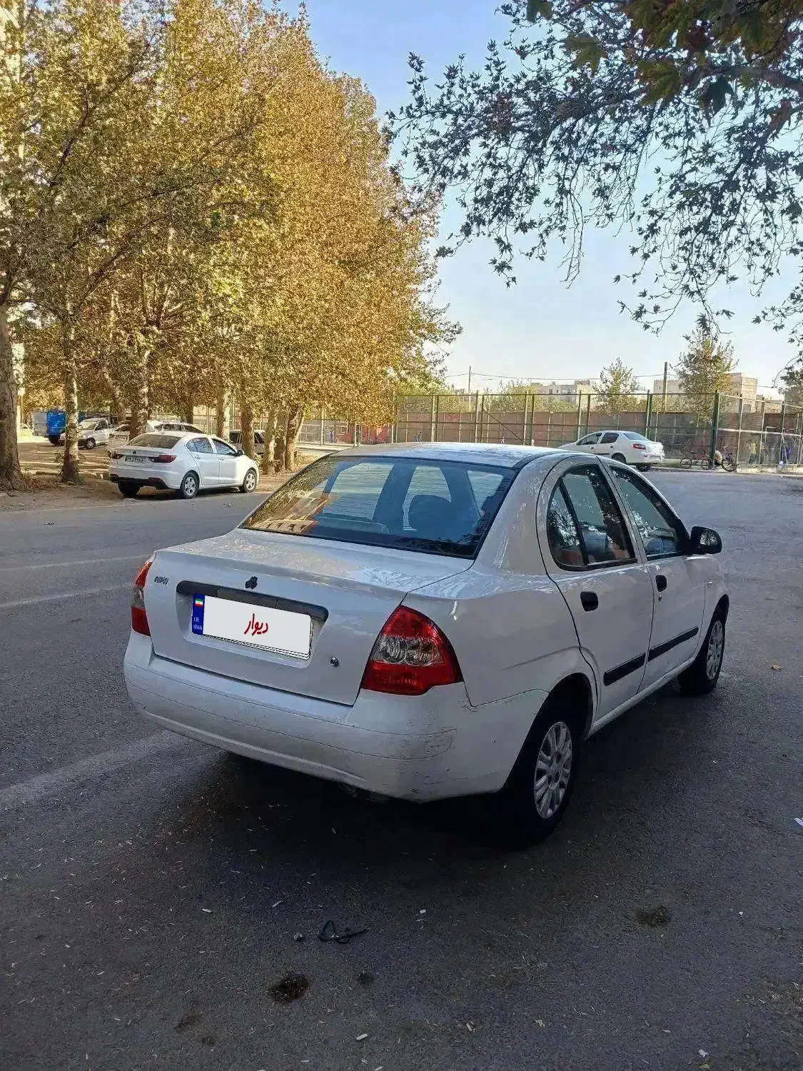 تیبا صندوق دار SX - 1390